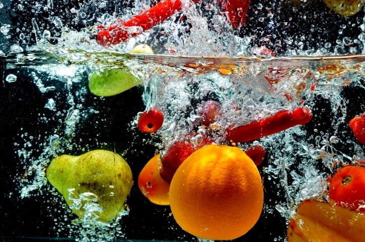 Laver ses fruits et légumes photo
